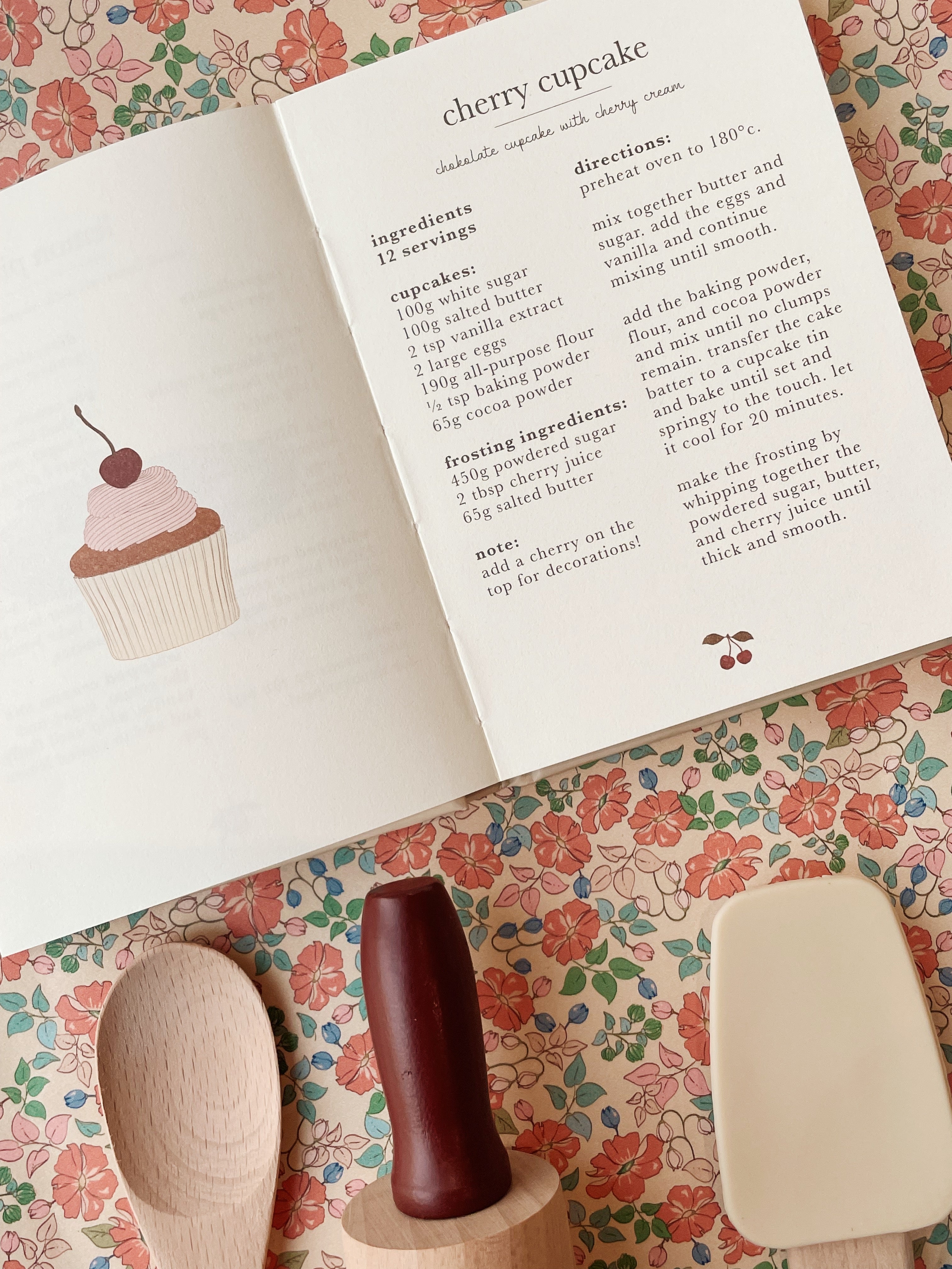 Madeleine Baking Set (Broken Box - As Is)