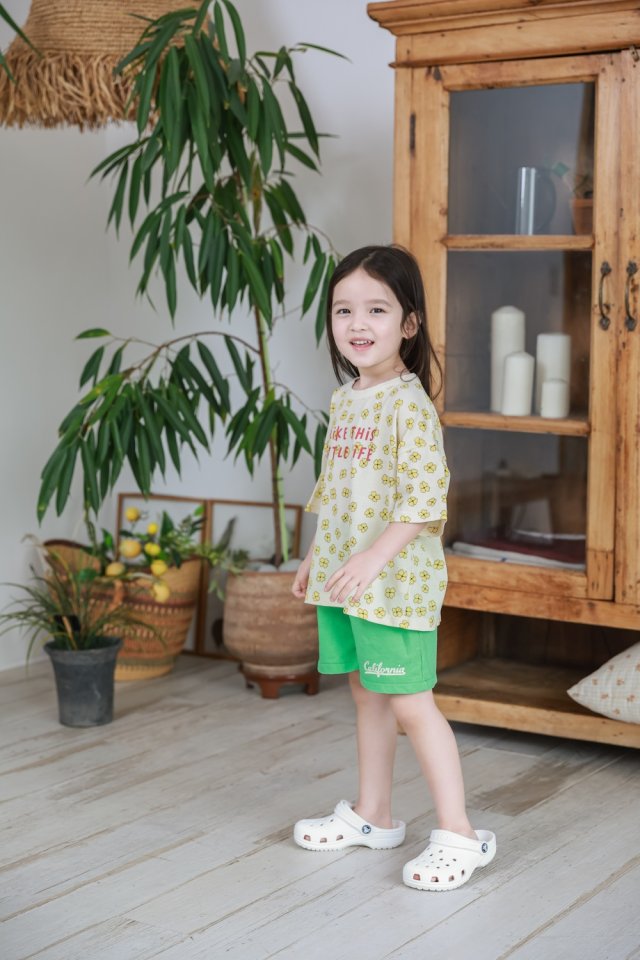 Little Life Flower Tee | Cream