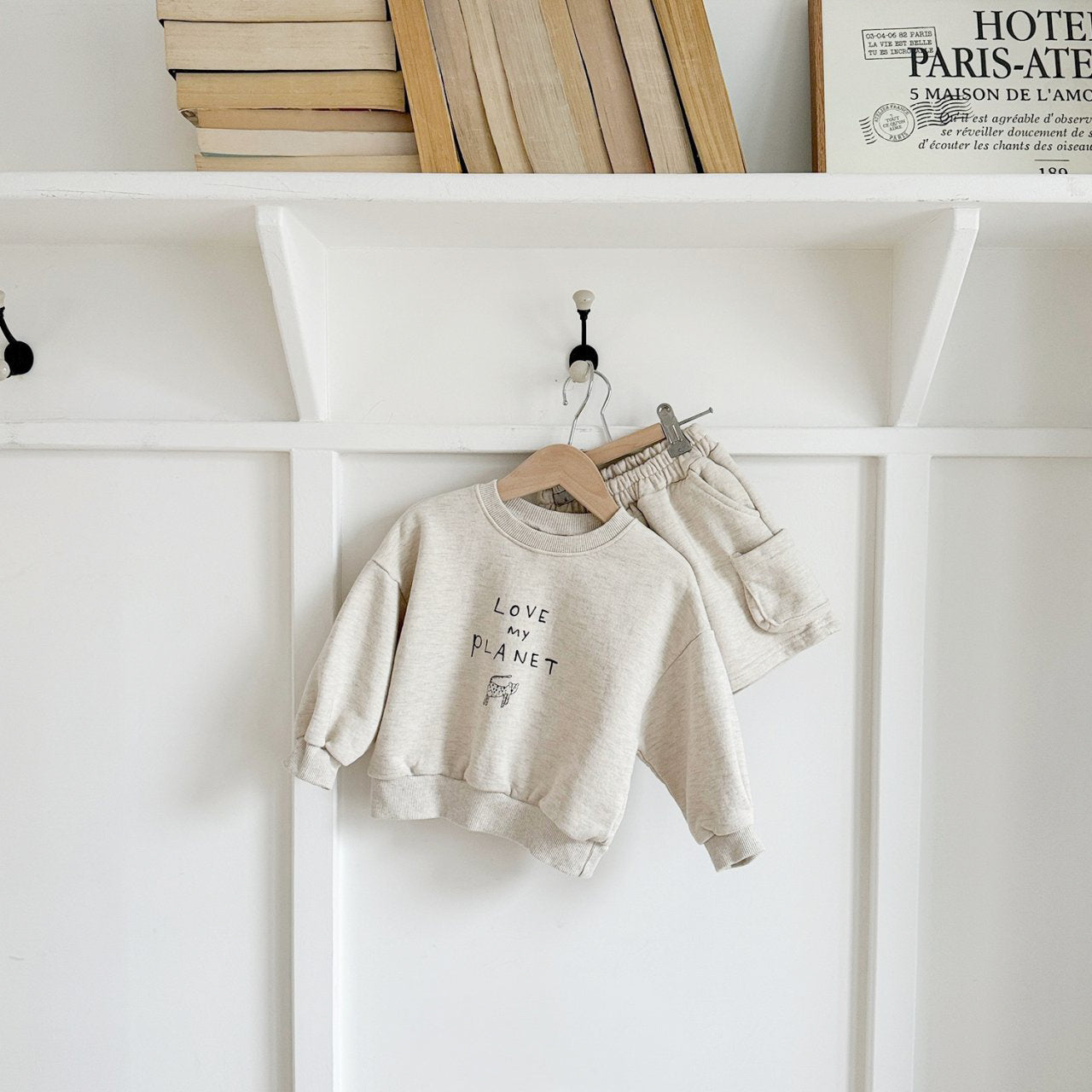 Love My Planet Crewneck | Oatmeal