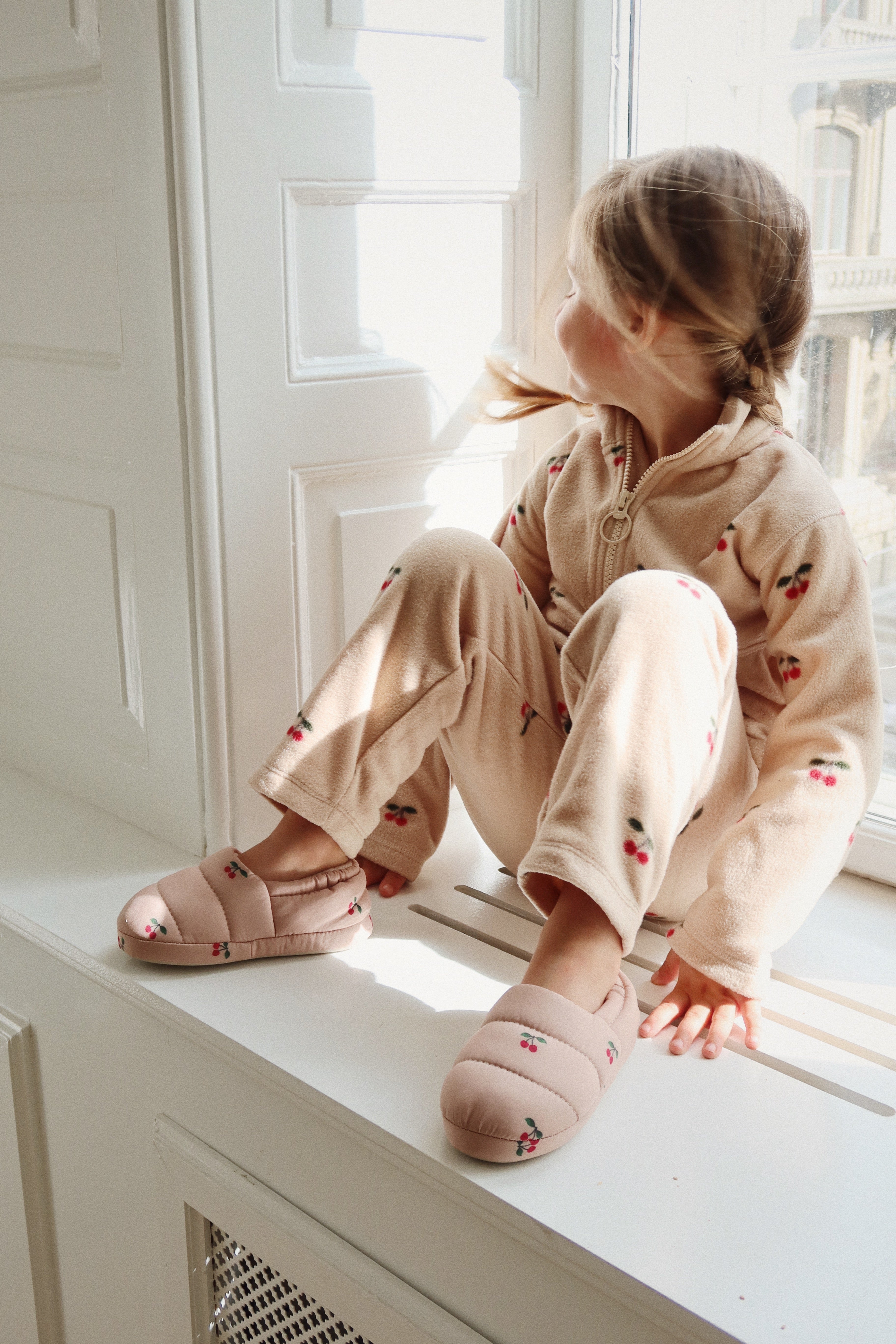 Tavi Fleece Pants | Cherry